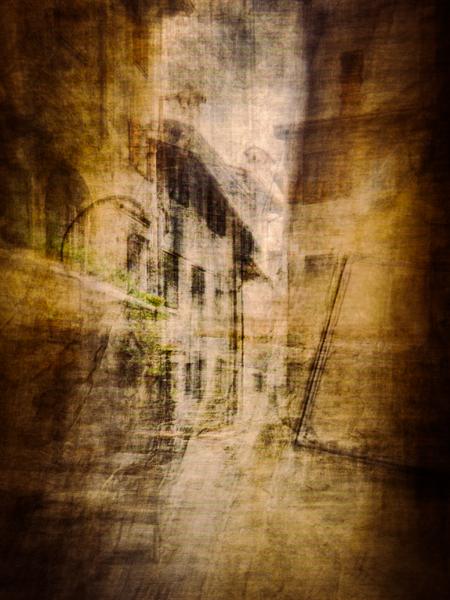 Verblasste Erinnerung, Altstadt in Sepia-Tönen