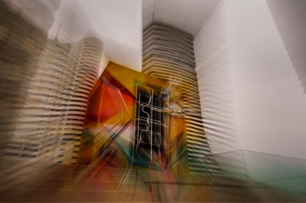 Streetart zwischen Hochhäusern, urbane Kunst